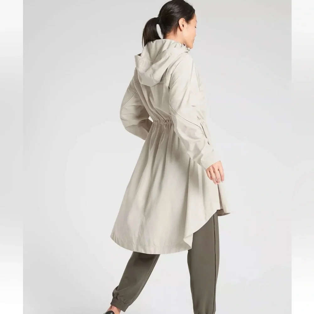 Athleta Solar Wind Anorak size XXS in Cream
